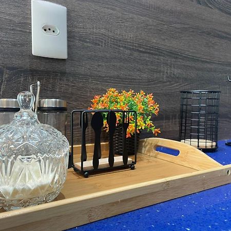 2 Qts.| 4 Hosp. | Ao Lado Do Goiania Shopping Apartment Bagian luar foto