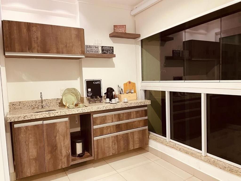 2 Qts.| 4 Hosp. | Ao Lado Do Goiania Shopping Apartment Bagian luar foto