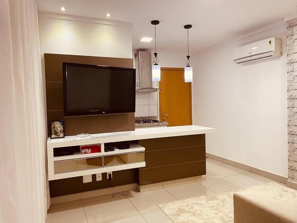 2 Qts.| 4 Hosp. | Ao Lado Do Goiania Shopping Apartment Bagian luar foto