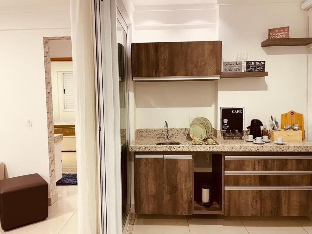 2 Qts.| 4 Hosp. | Ao Lado Do Goiania Shopping Apartment Bagian luar foto