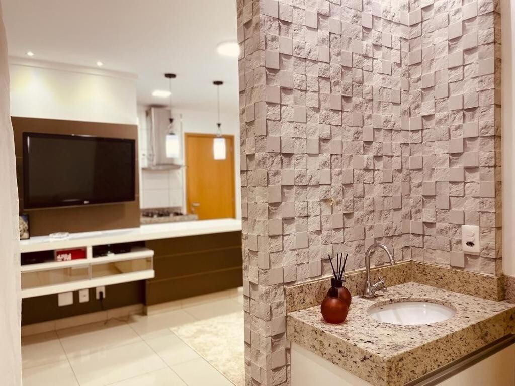 2 Qts.| 4 Hosp. | Ao Lado Do Goiania Shopping Apartment Bagian luar foto